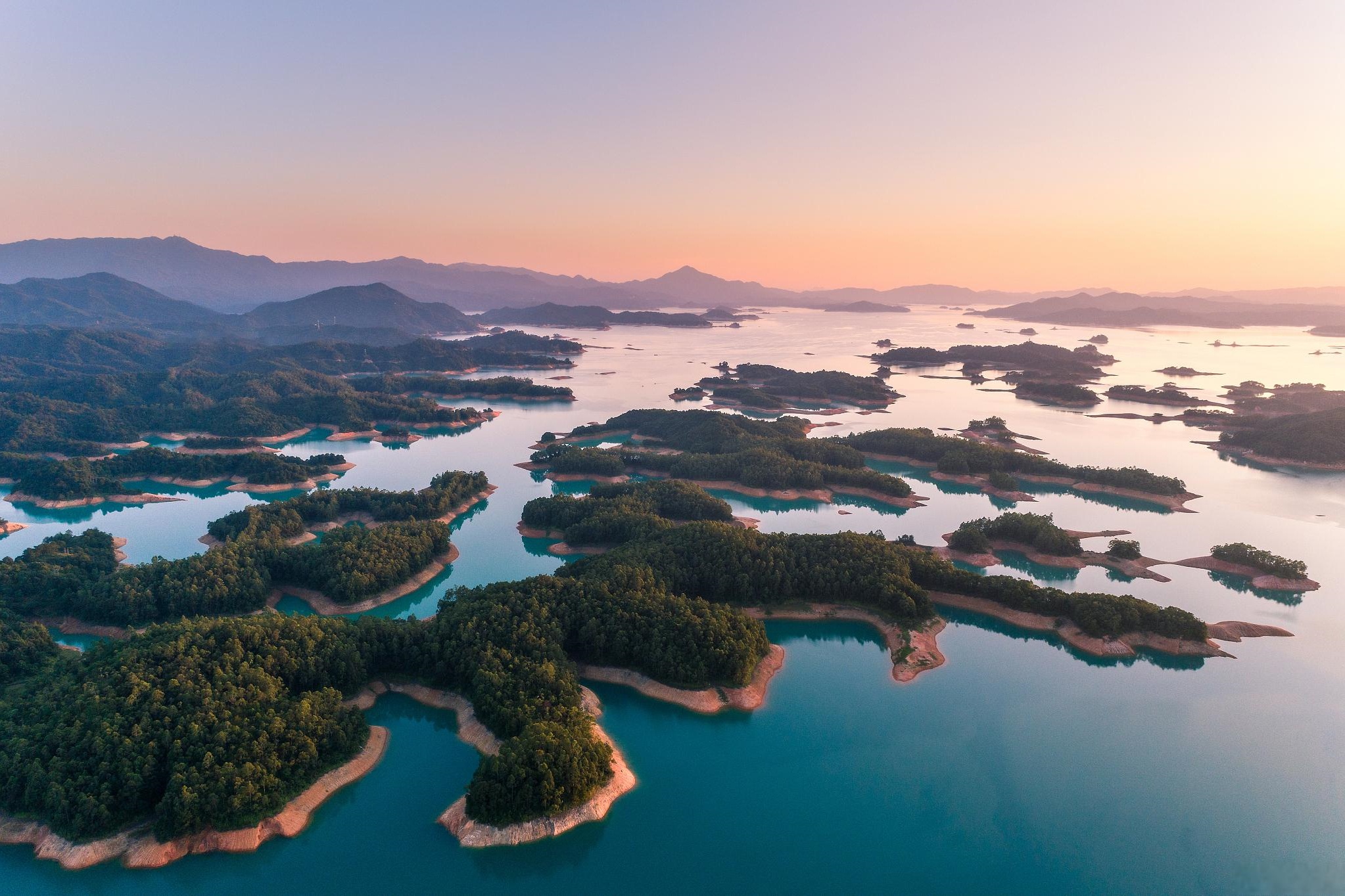 Wanlu Lake